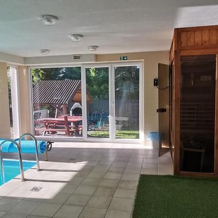 Appartamento Vivi Wellness Apartman Siófok Esterno foto